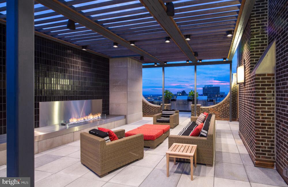 1616 Walnut St #1405 Property Photo 15