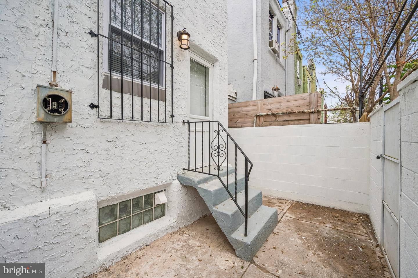 1523 S Etting St Property Photo 14