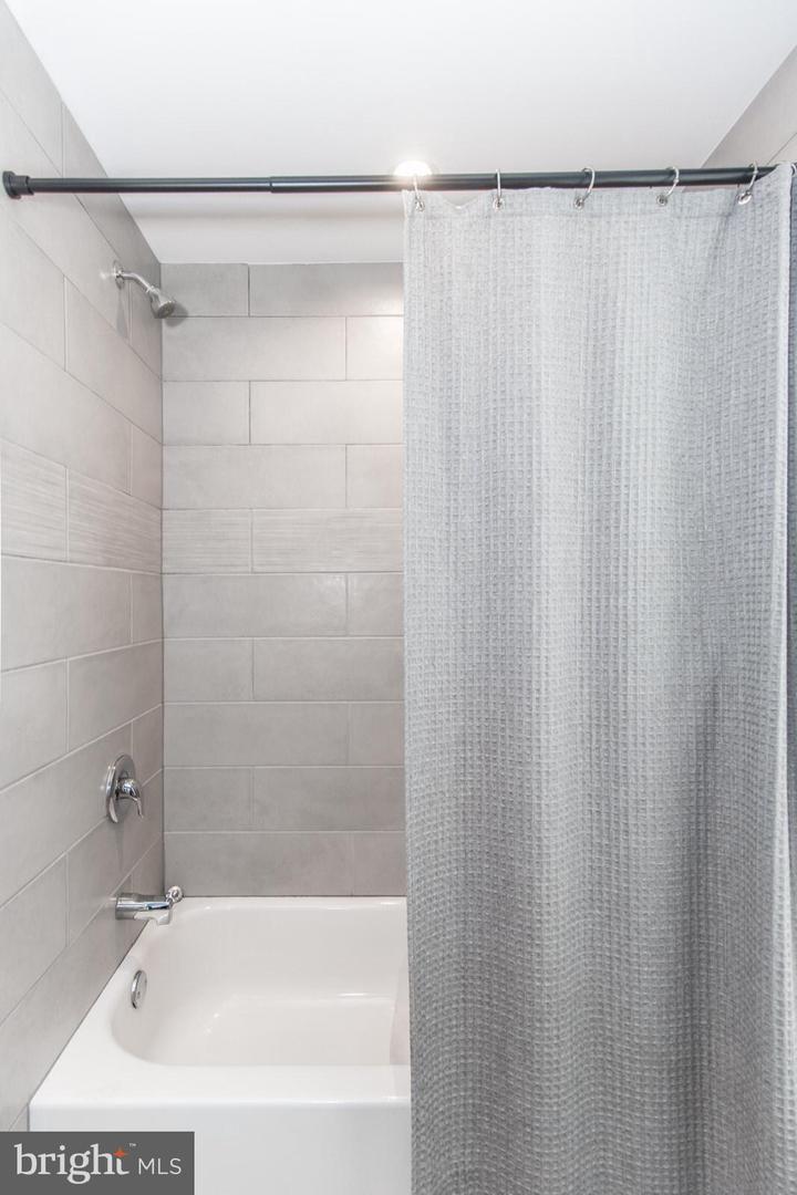1532-00 N 7th St #2 Property Photo 34