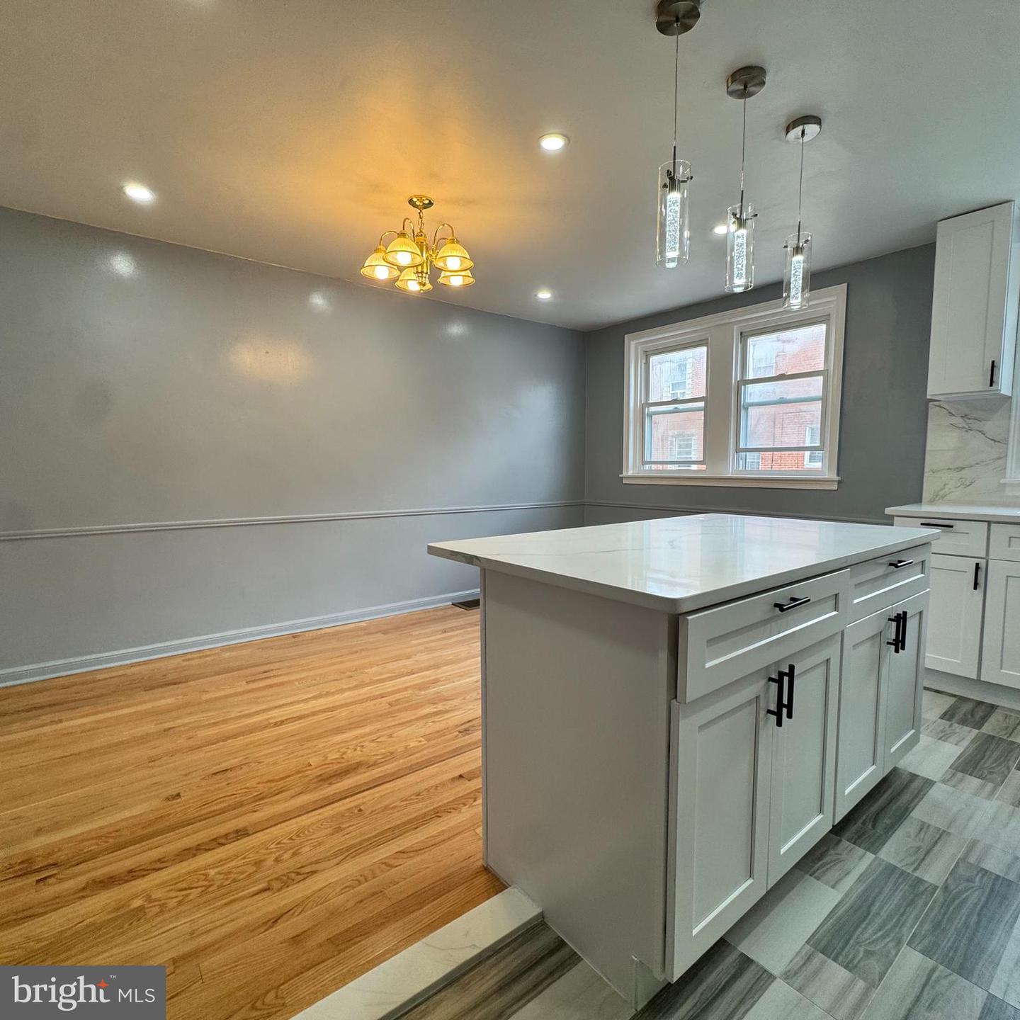 6834 Souder St Property Photo 3