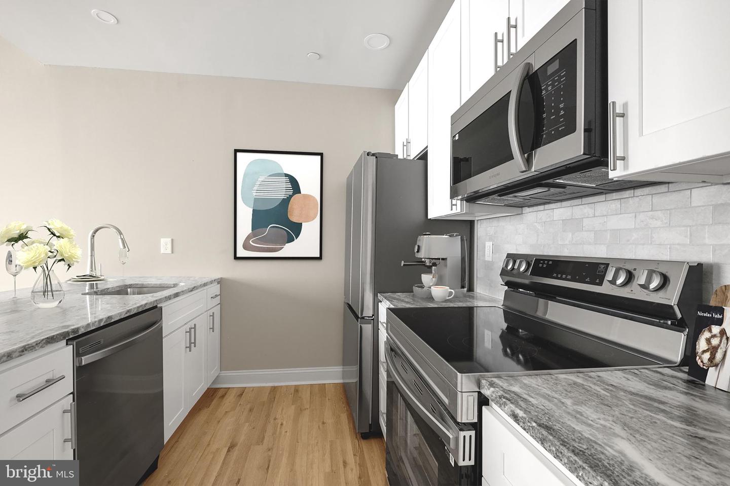 1420-22 Chestnut St #707 Property Photo 16
