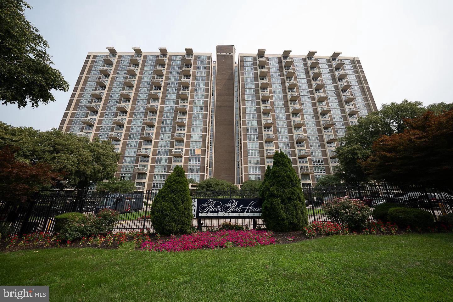 3600-00 Conshohocken Ave #512 Property Photo 2