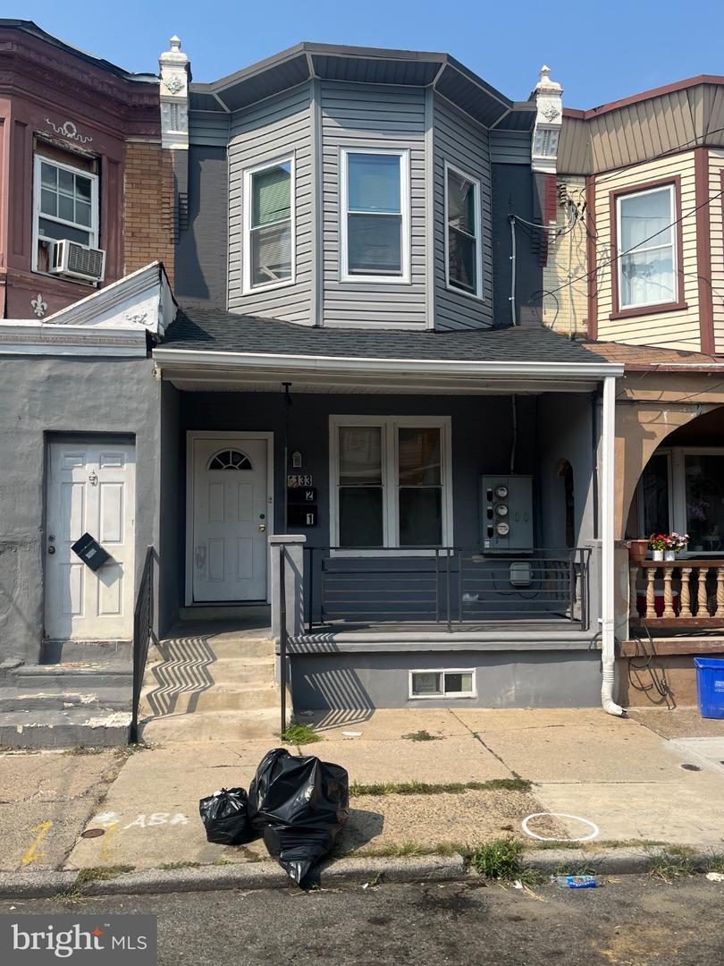 1133 W TIOGA ST Property Photo 1