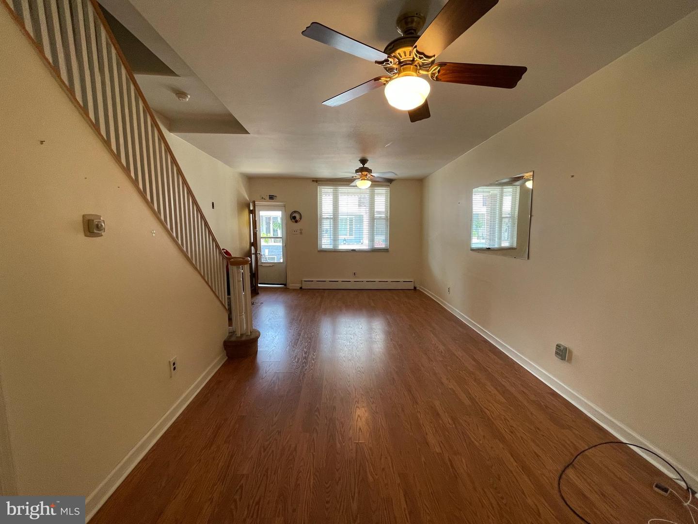 331 Roseberry St Property Photo 6