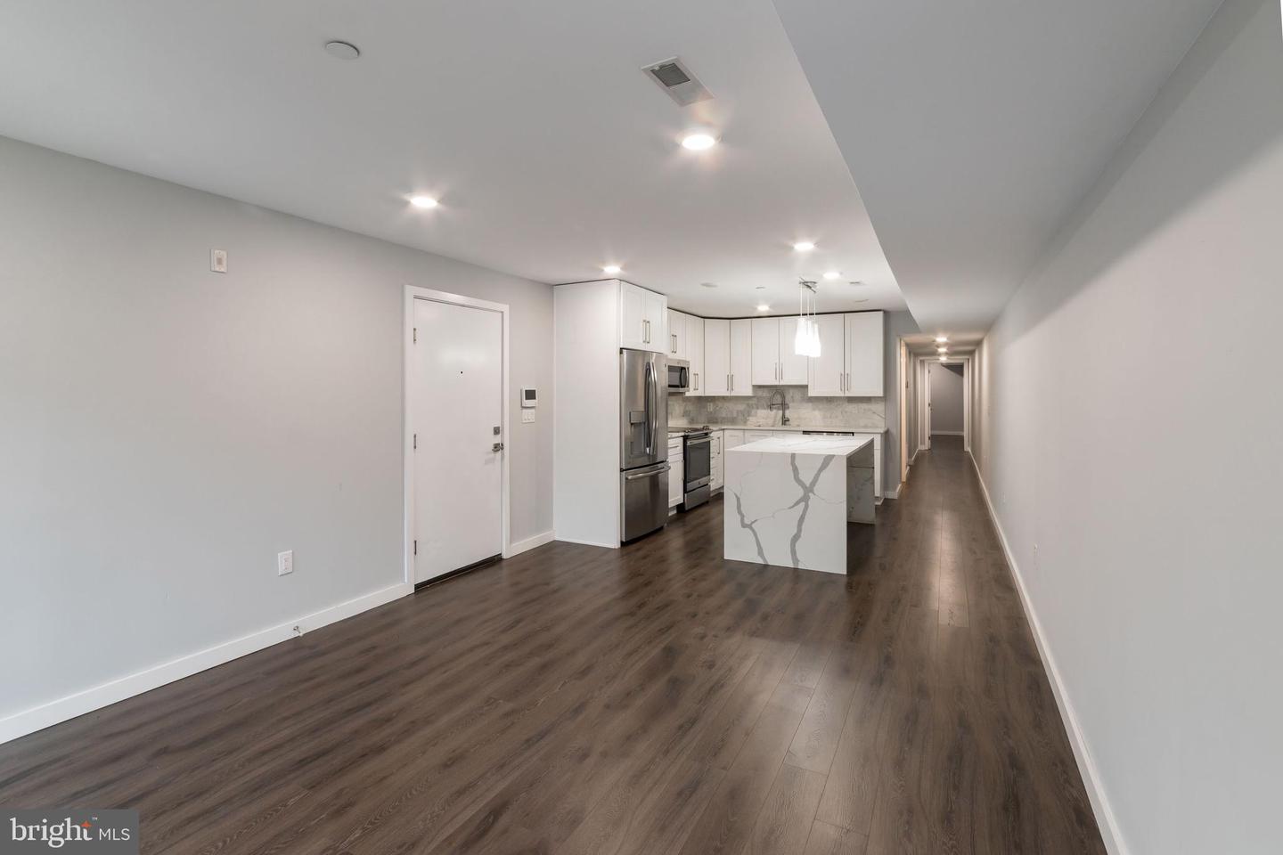 751 N 20th St #unit 4 Property Photo 5