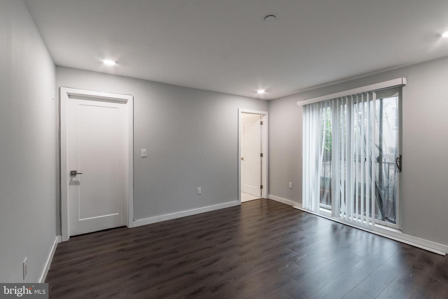 751 N 20th St #unit 4 Property Photo 12