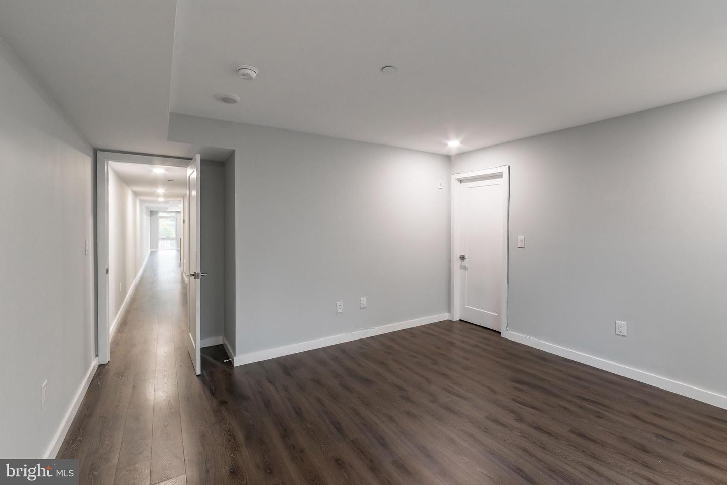 751 N 20th St #unit 4 Property Photo 13