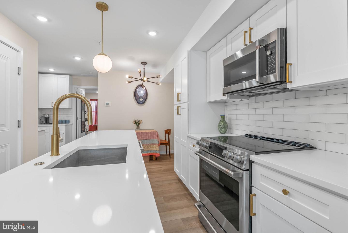 1739 S 5th St #unit B Property Photo 2