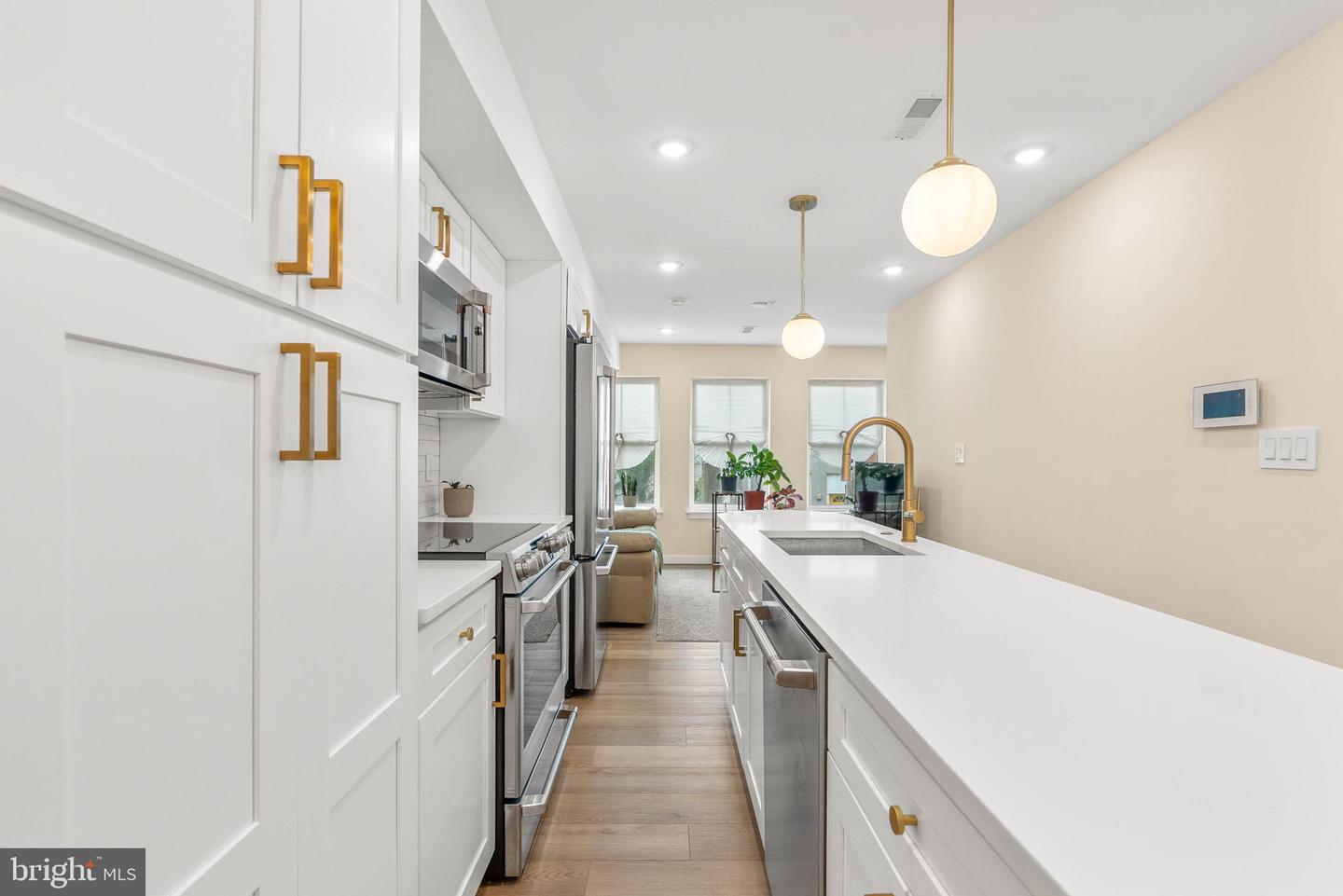 1739 S 5th St #unit B Property Photo 3