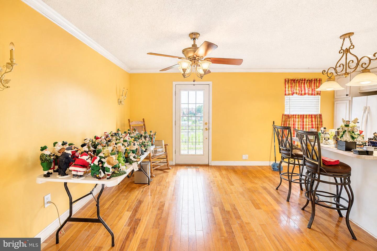 4241 Chalfont Pl Property Photo 8