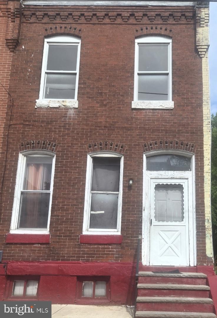 3323 N Uber St Property Photo 1