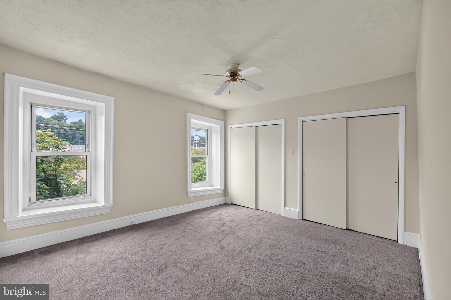 3787 Cresson St Property Photo 15