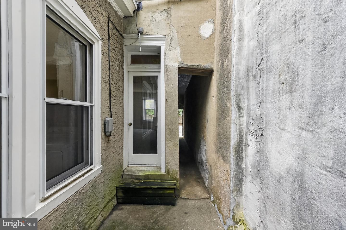 3787 Cresson St Property Photo 27