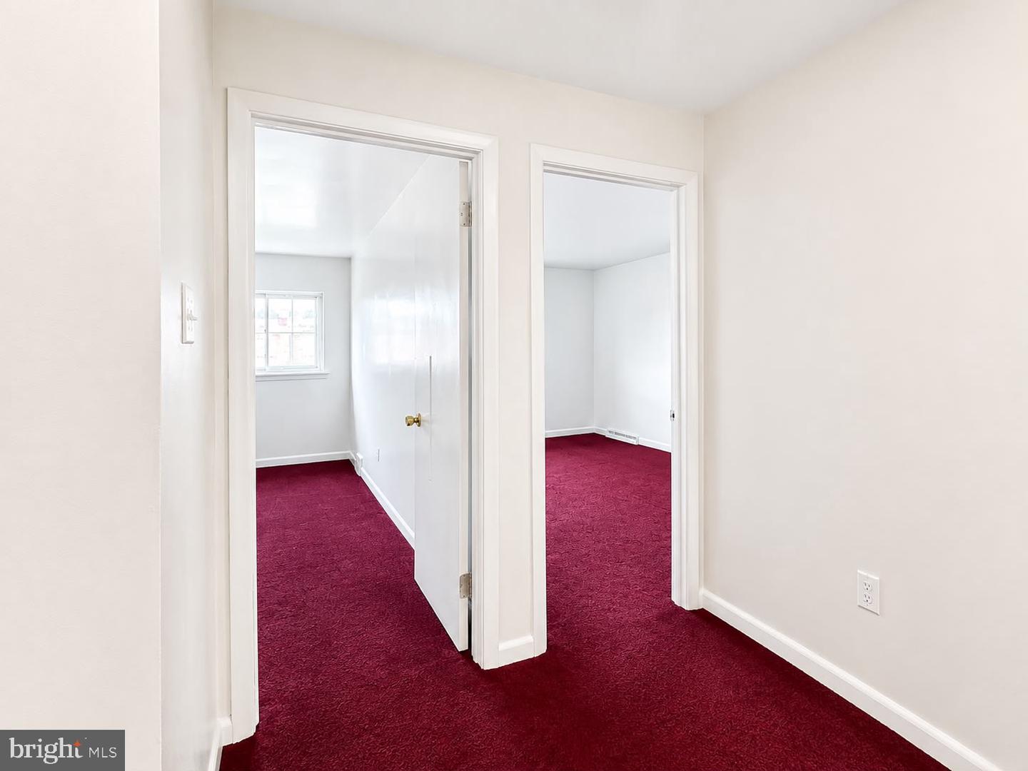 2119 Hoffnagle St Property Photo 5
