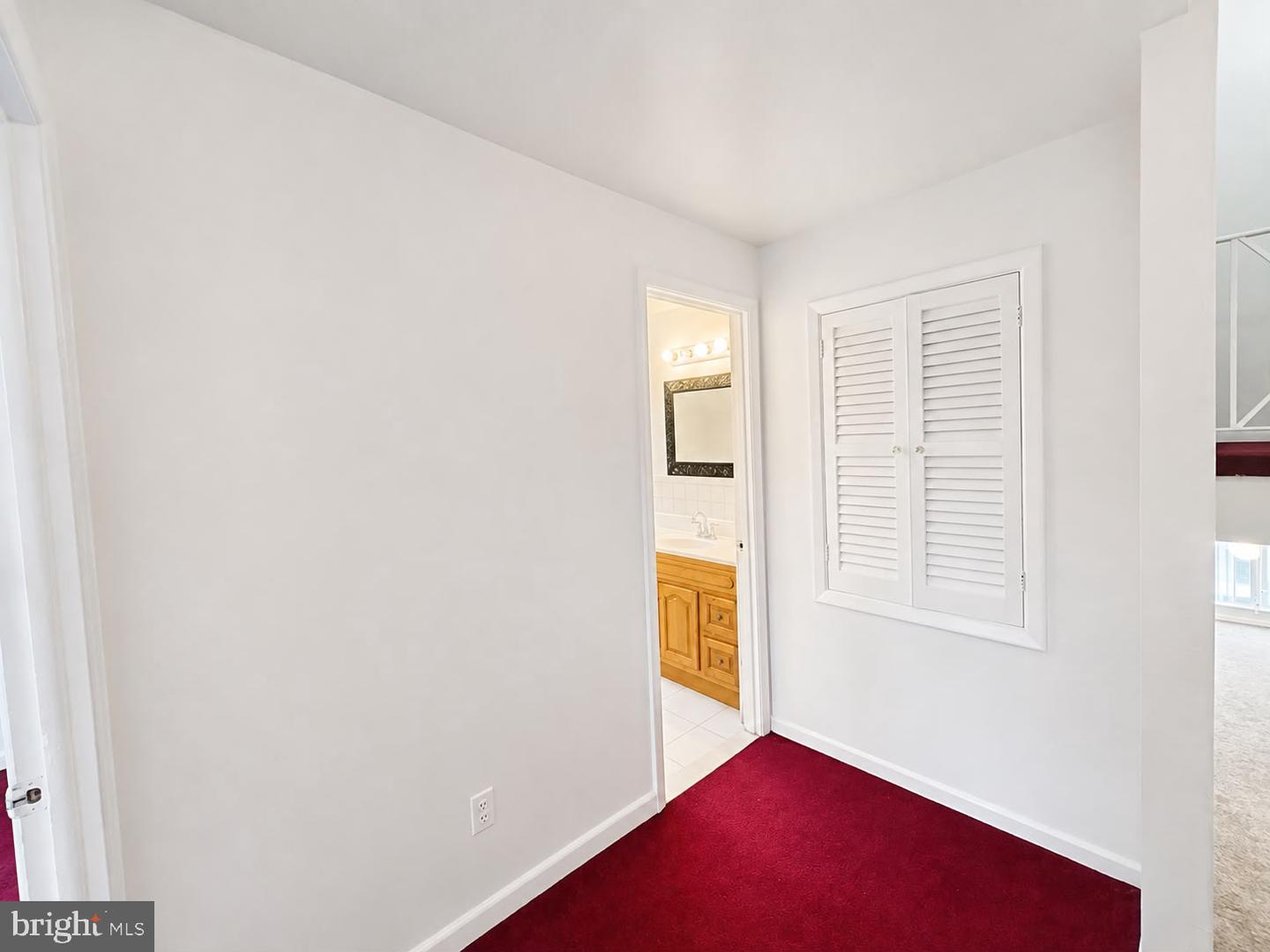 2119 Hoffnagle St Property Photo 8