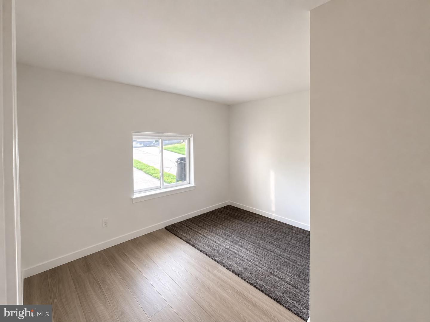 2119 Hoffnagle St Property Photo 10