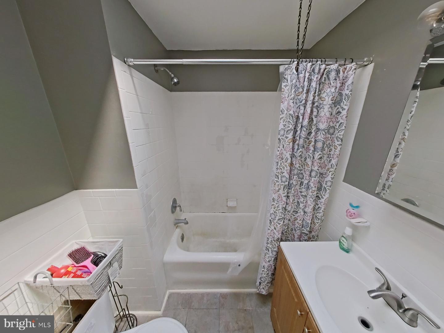 1825 Elston St Property Photo 21