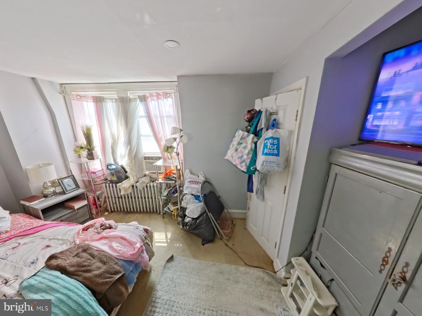 1825 Elston St Property Photo 24