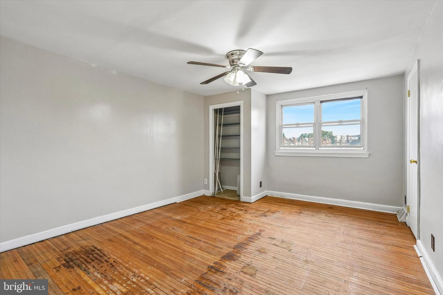 5954 Newtown Ave Property Photo 10