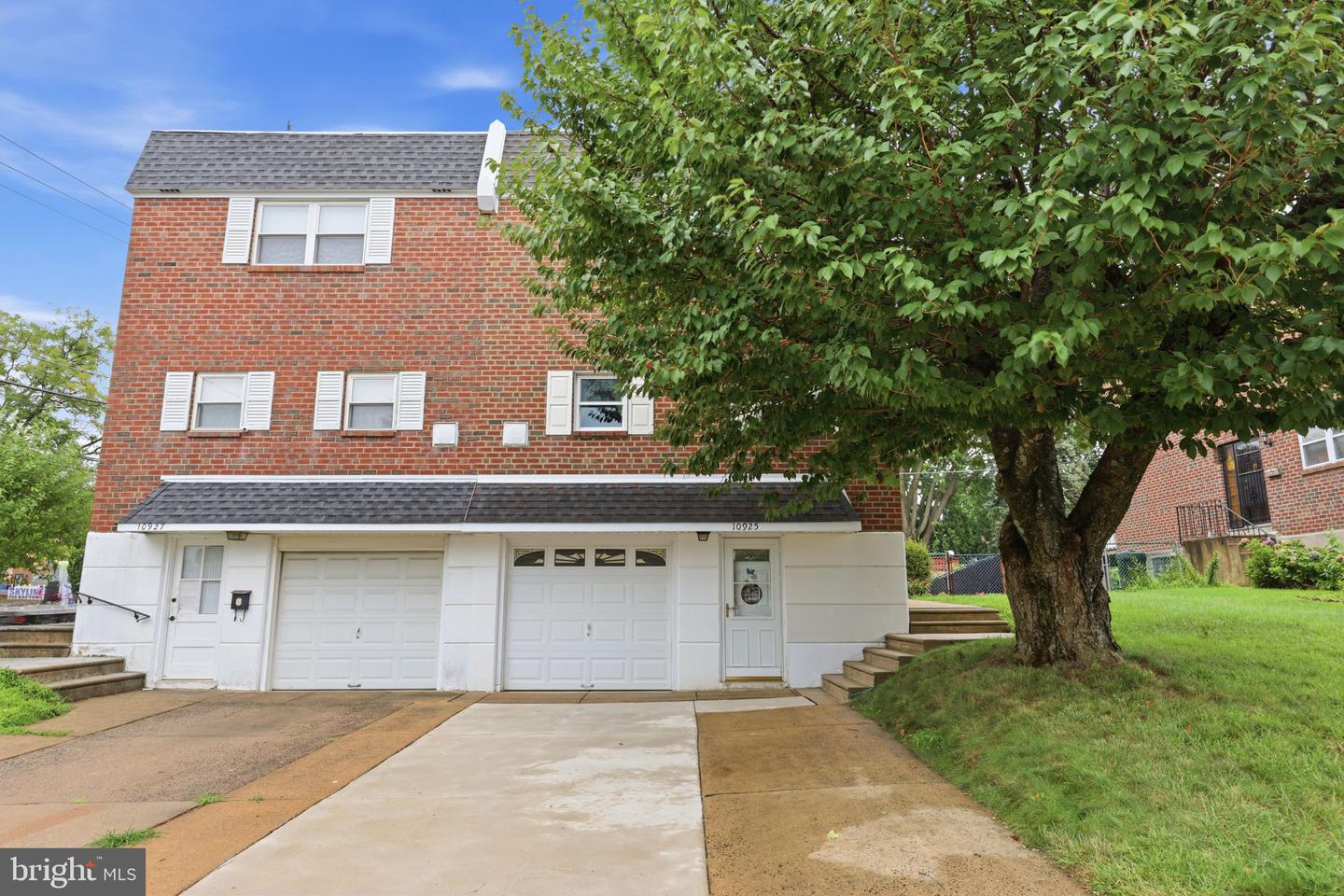 10925 Lockart Rd Property Photo 2