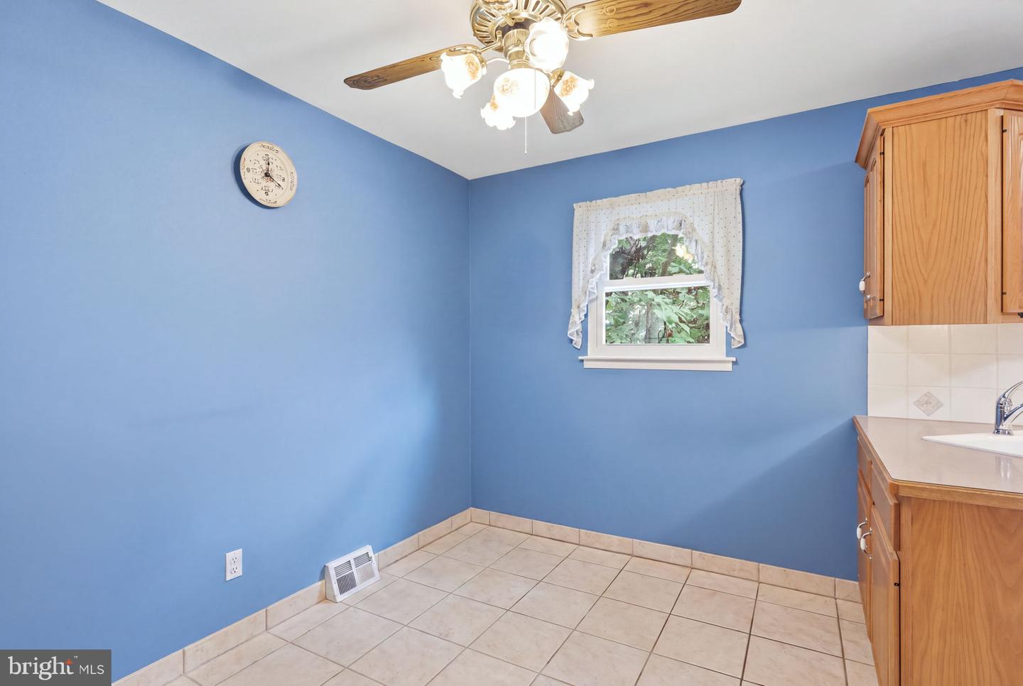10925 Lockart Rd Property Photo 10
