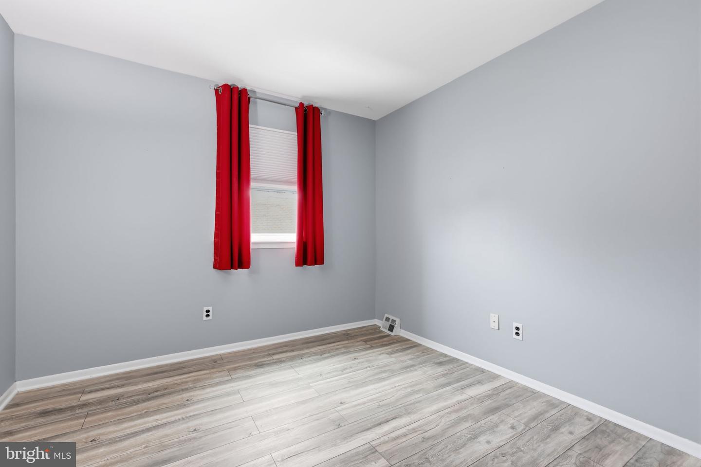10925 Lockart Rd Property Photo 16