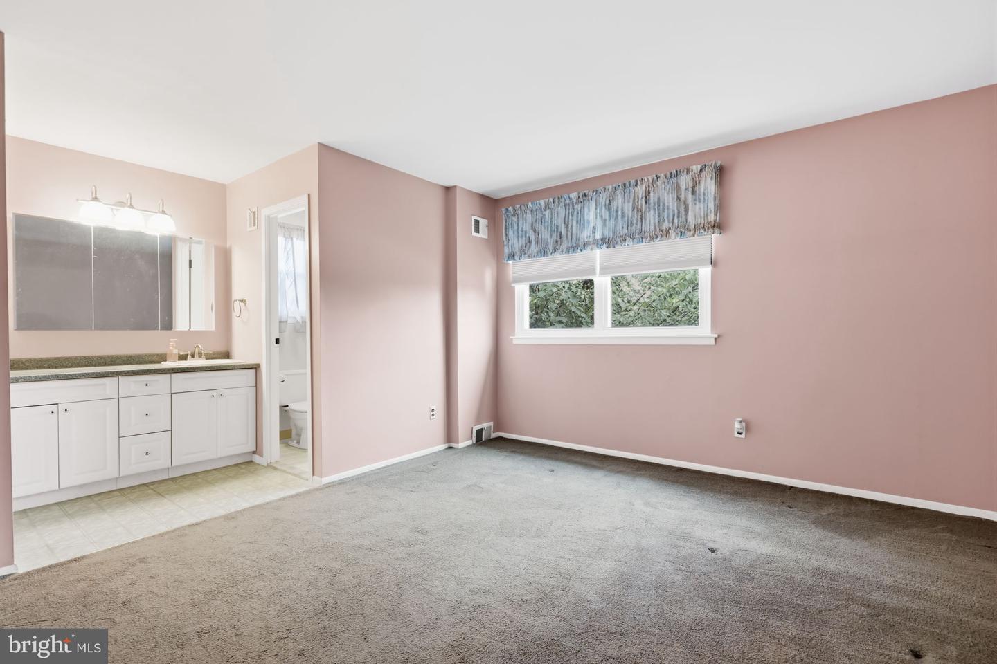 10925 Lockart Rd Property Photo 20