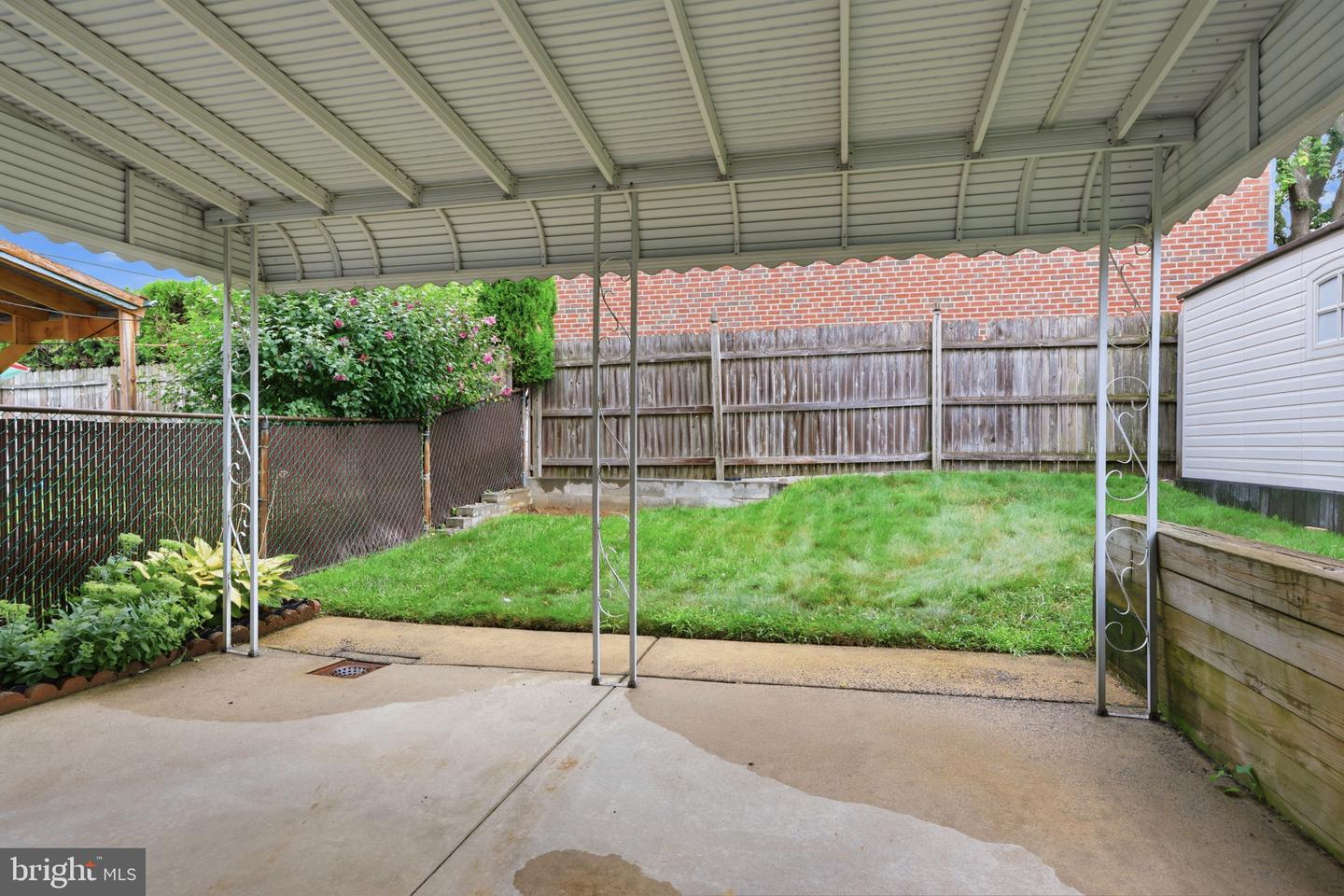 10925 Lockart Rd Property Photo 28
