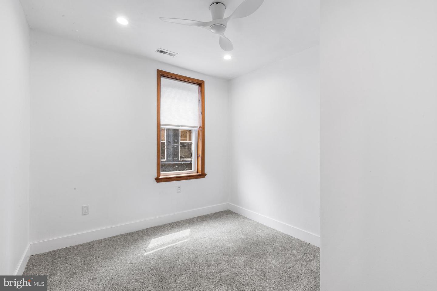 765 S 4th St #b Property Photo 16