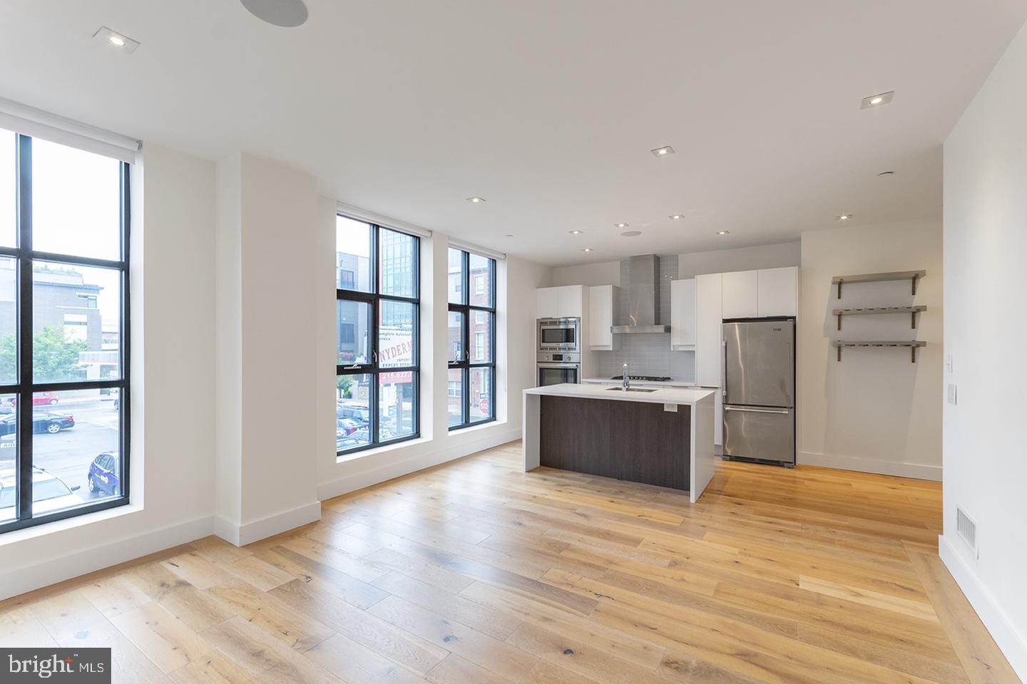 240 N 2nd St #unit 2w Property Photo 5