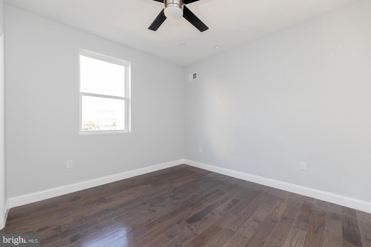 2349 Gerritt St Property Photo 17