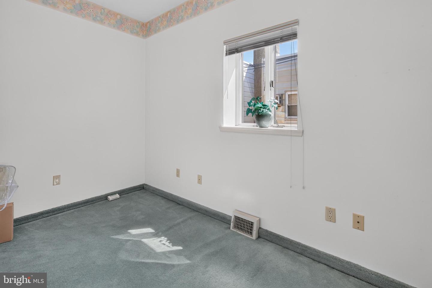 2441 S 13th St Property Photo 30