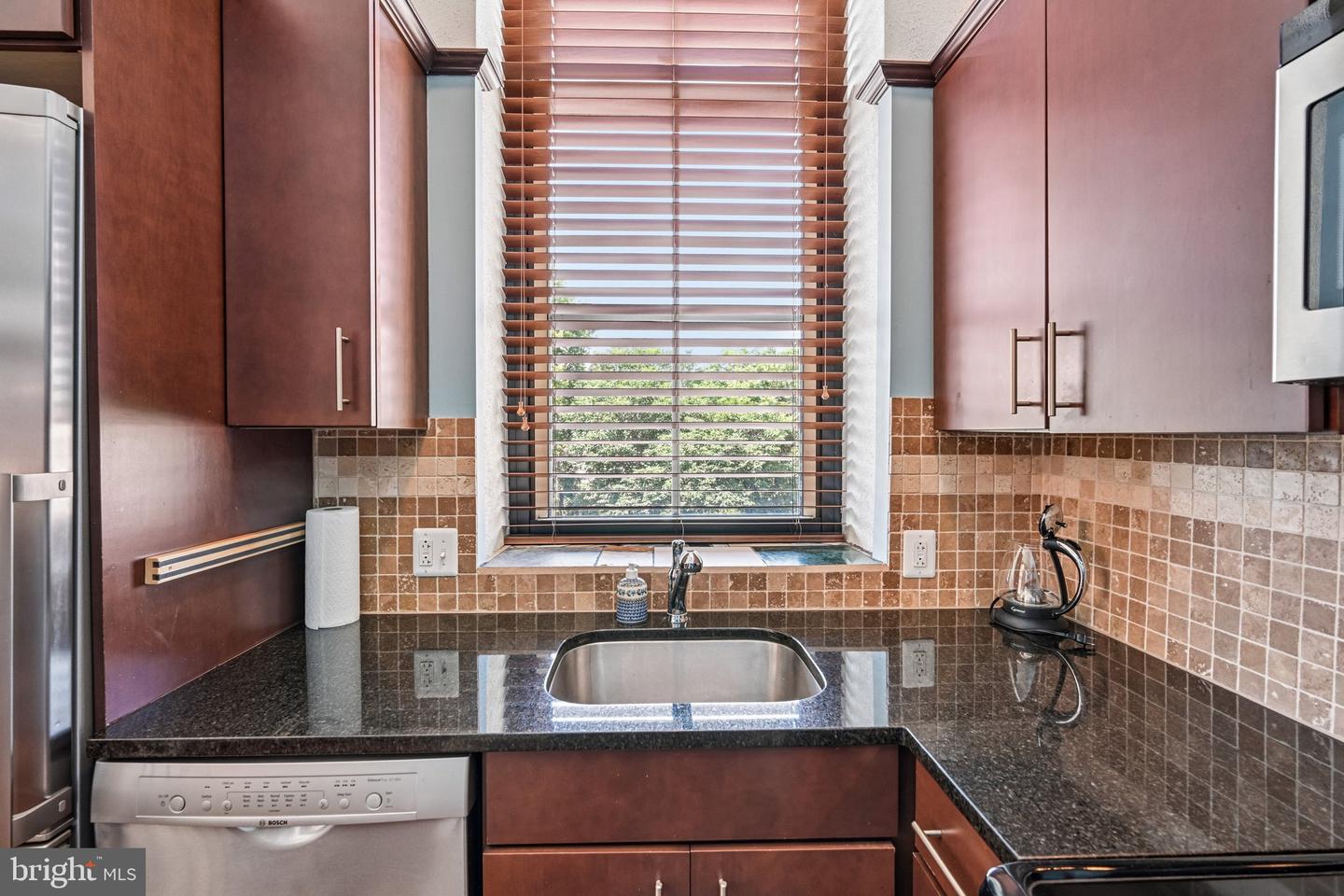 1201 Fitzwater St #305 Property Photo 12