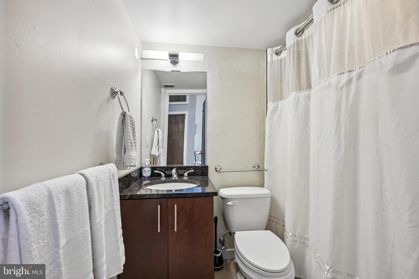 1201 Fitzwater St #305 Property Photo 18