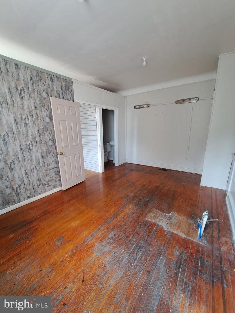 5244 Rising Sun Ave Property Photo 11
