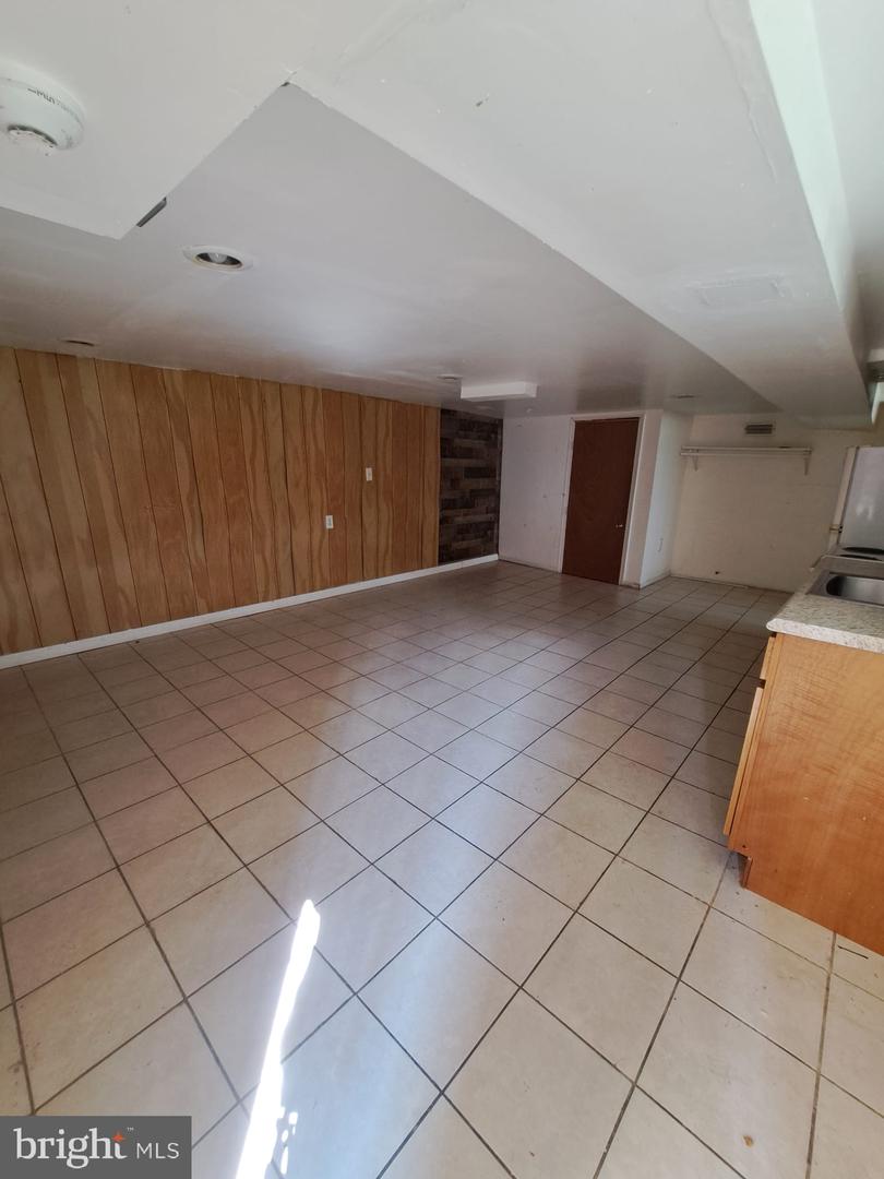 5244 Rising Sun Ave Property Photo 12