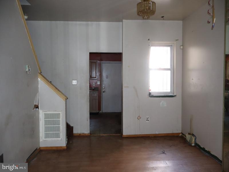 4023 Green St Property Photo 6