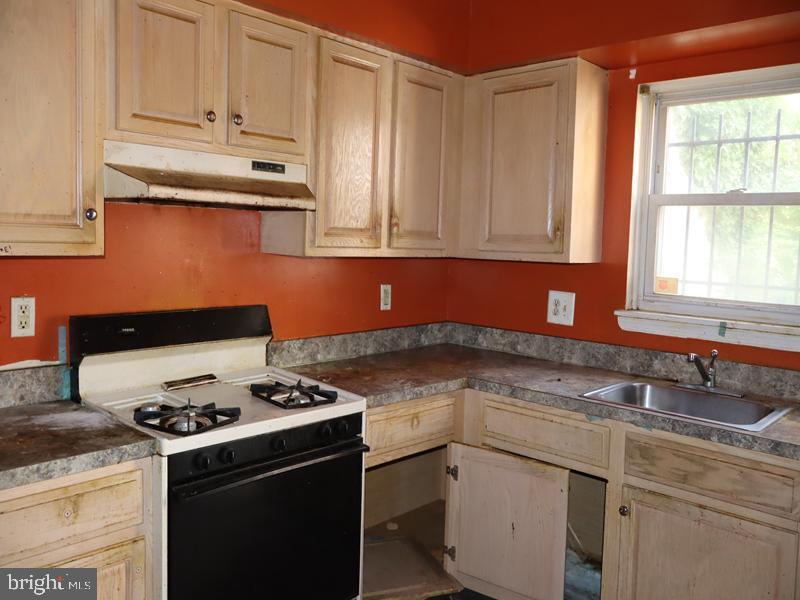 4023 Green St Property Photo 8