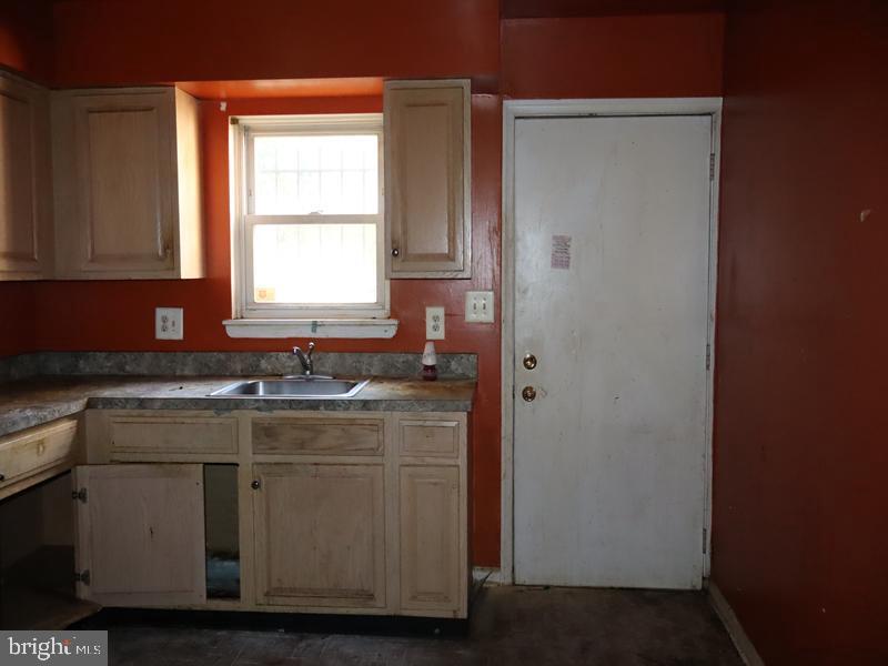 4023 Green St Property Photo 9