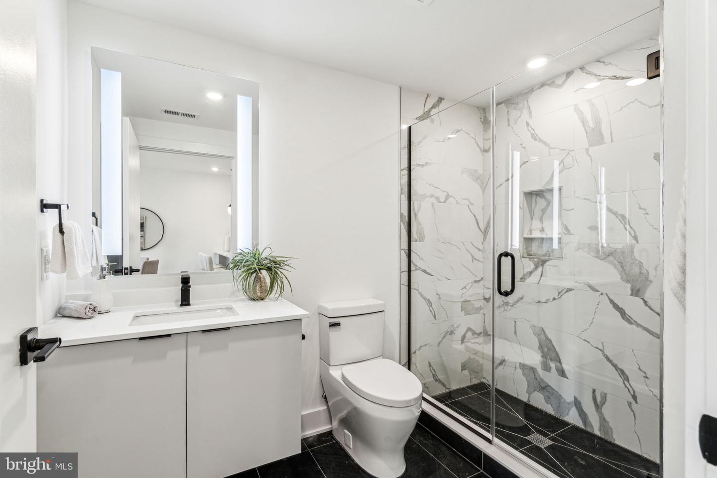 139 W Chelten Ave #404 Property Photo 17