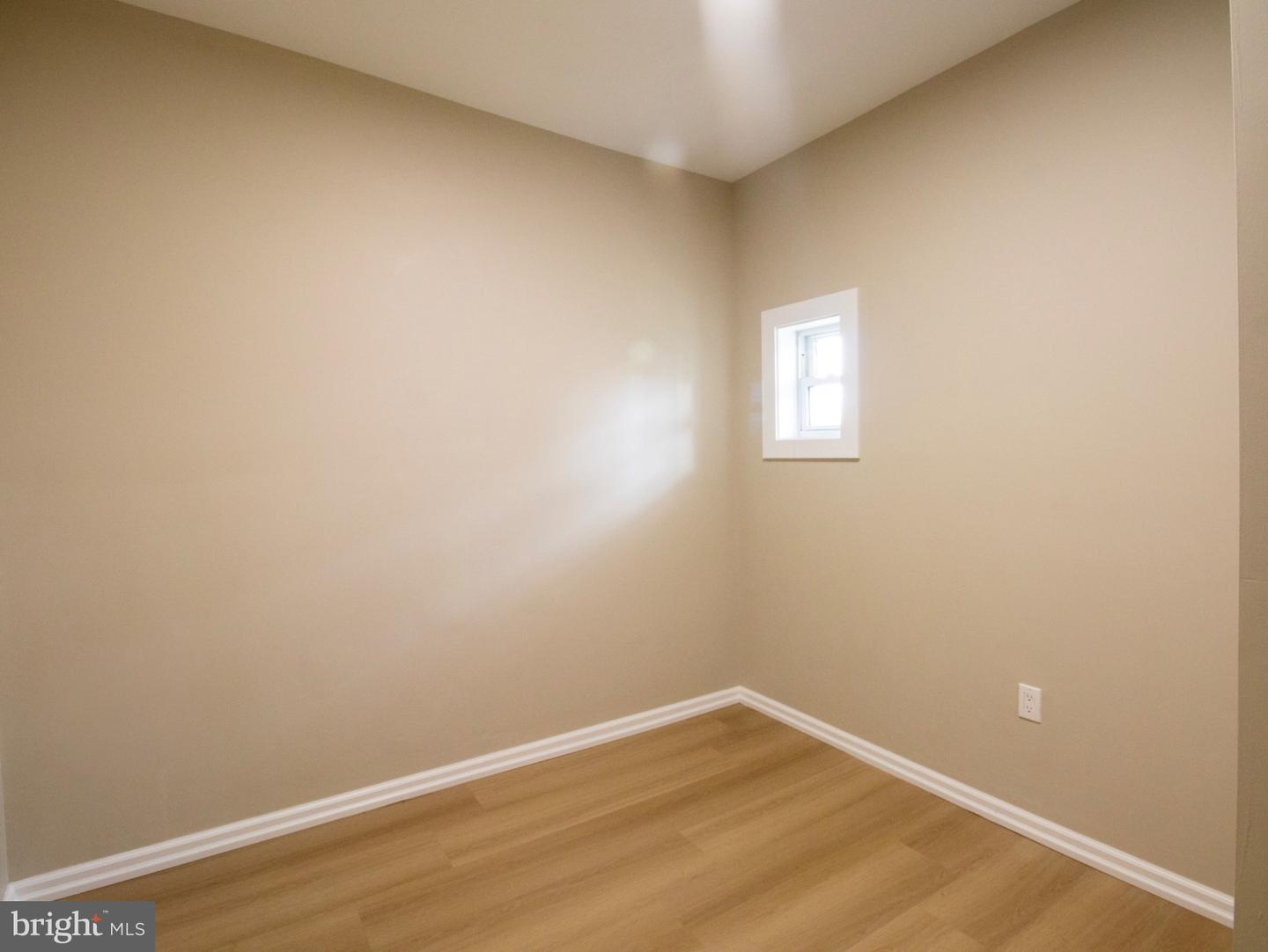 5511 Larchwood Ave Property Photo 16
