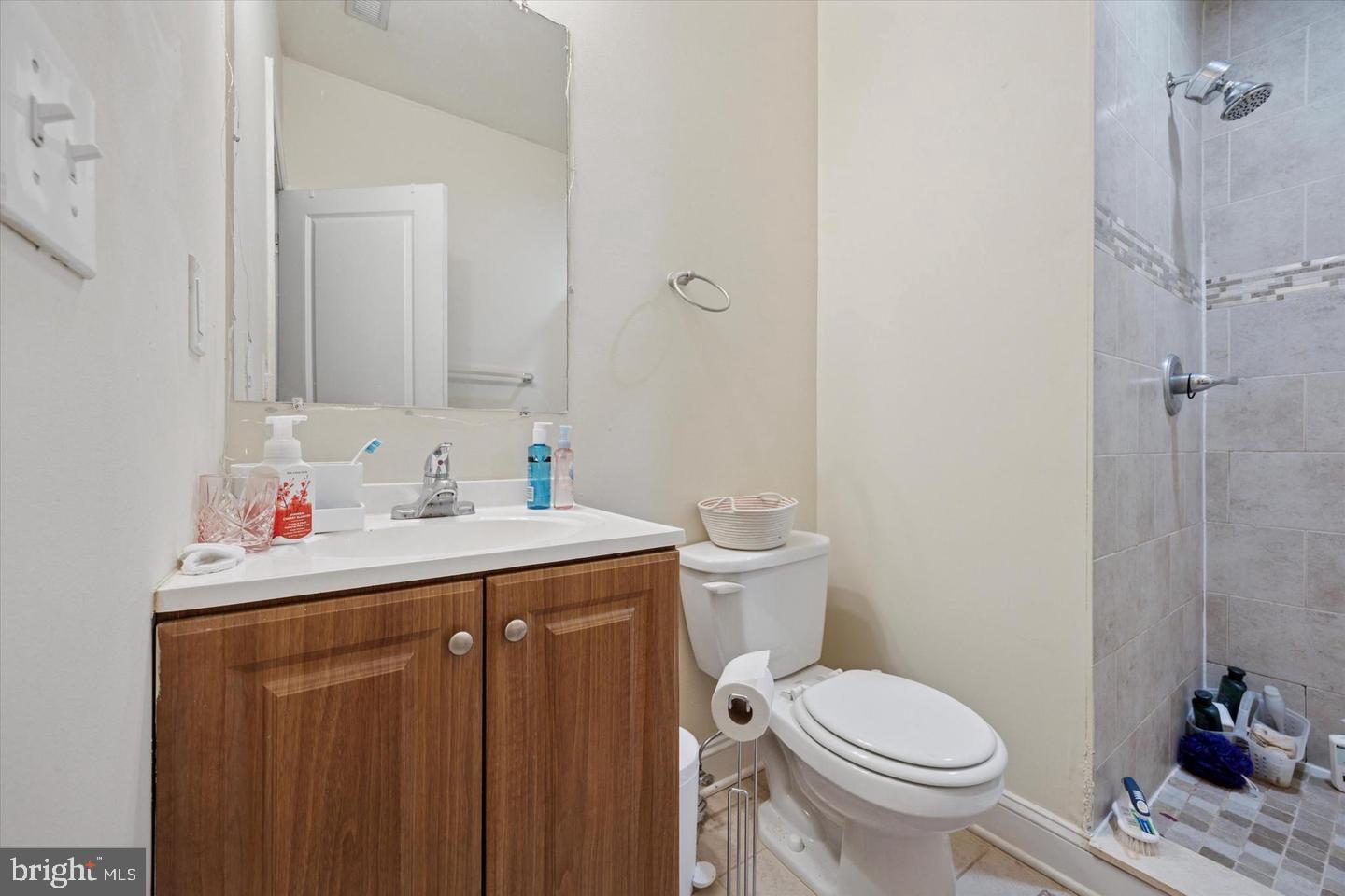 1842 N 17th St Property Photo 10