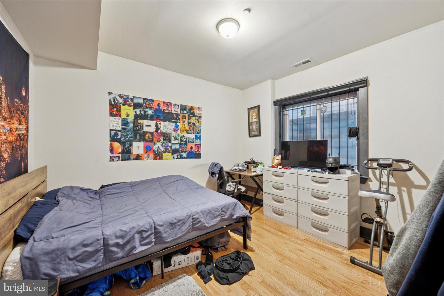 1707 Arlington St Property Photo 2