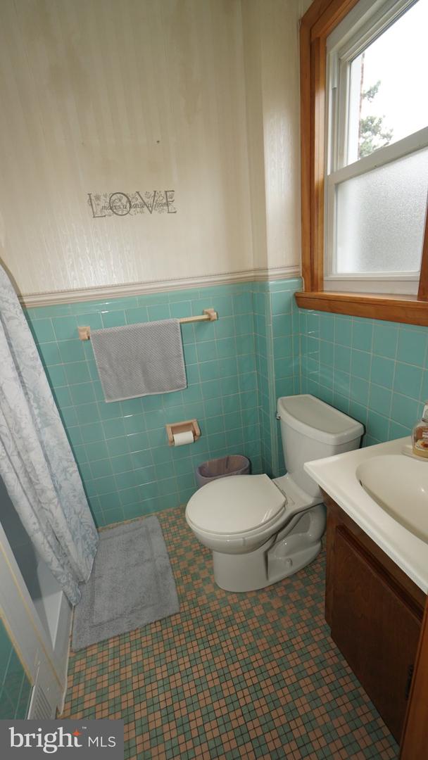 8520 Castor Ave Property Photo 20