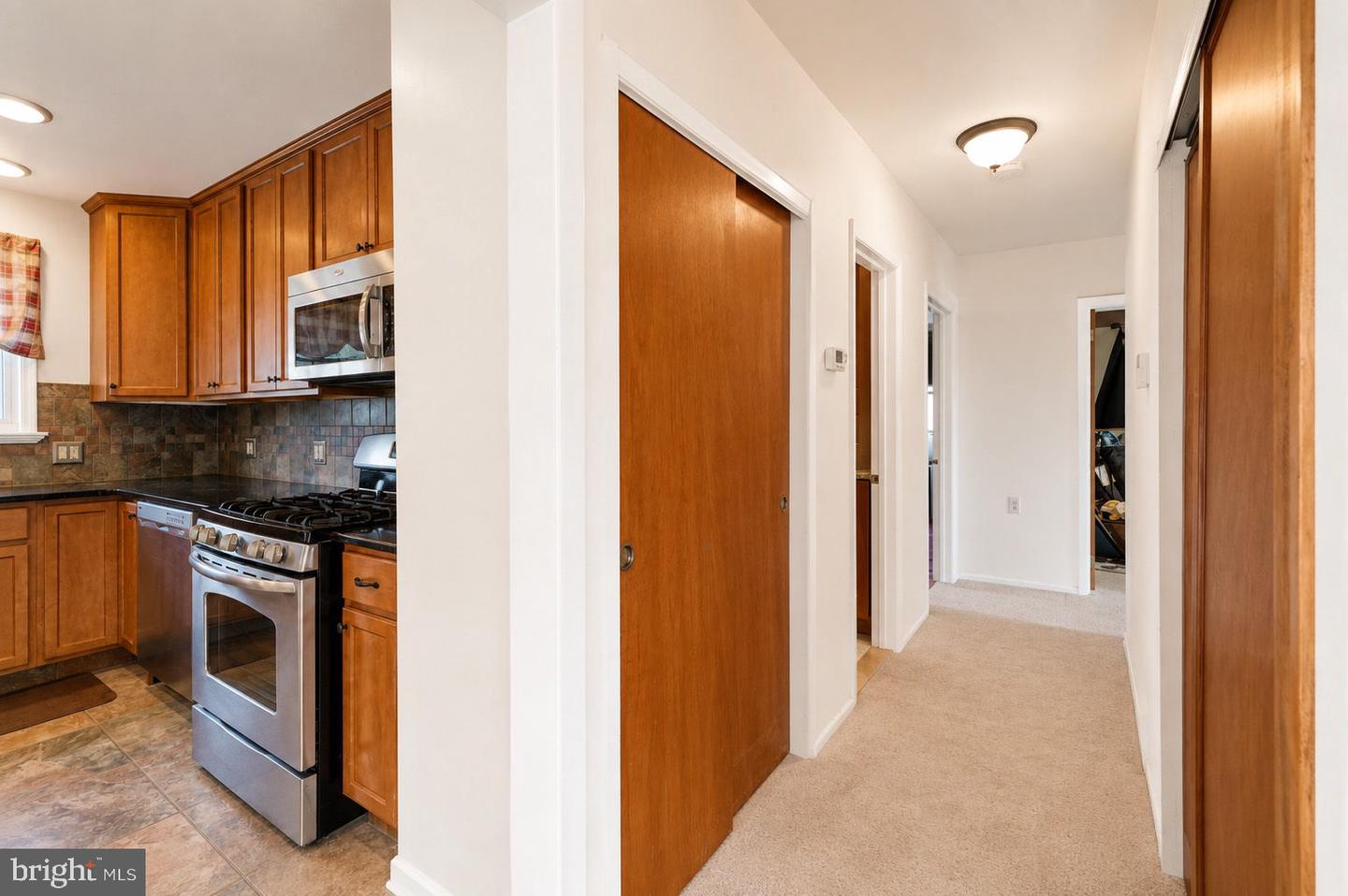 9745 Portis Rd Property Photo 18