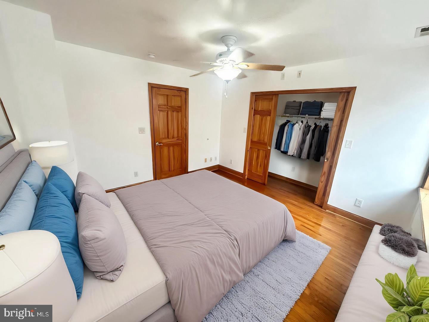 2635 W Girard Ave #2 Property Photo 4