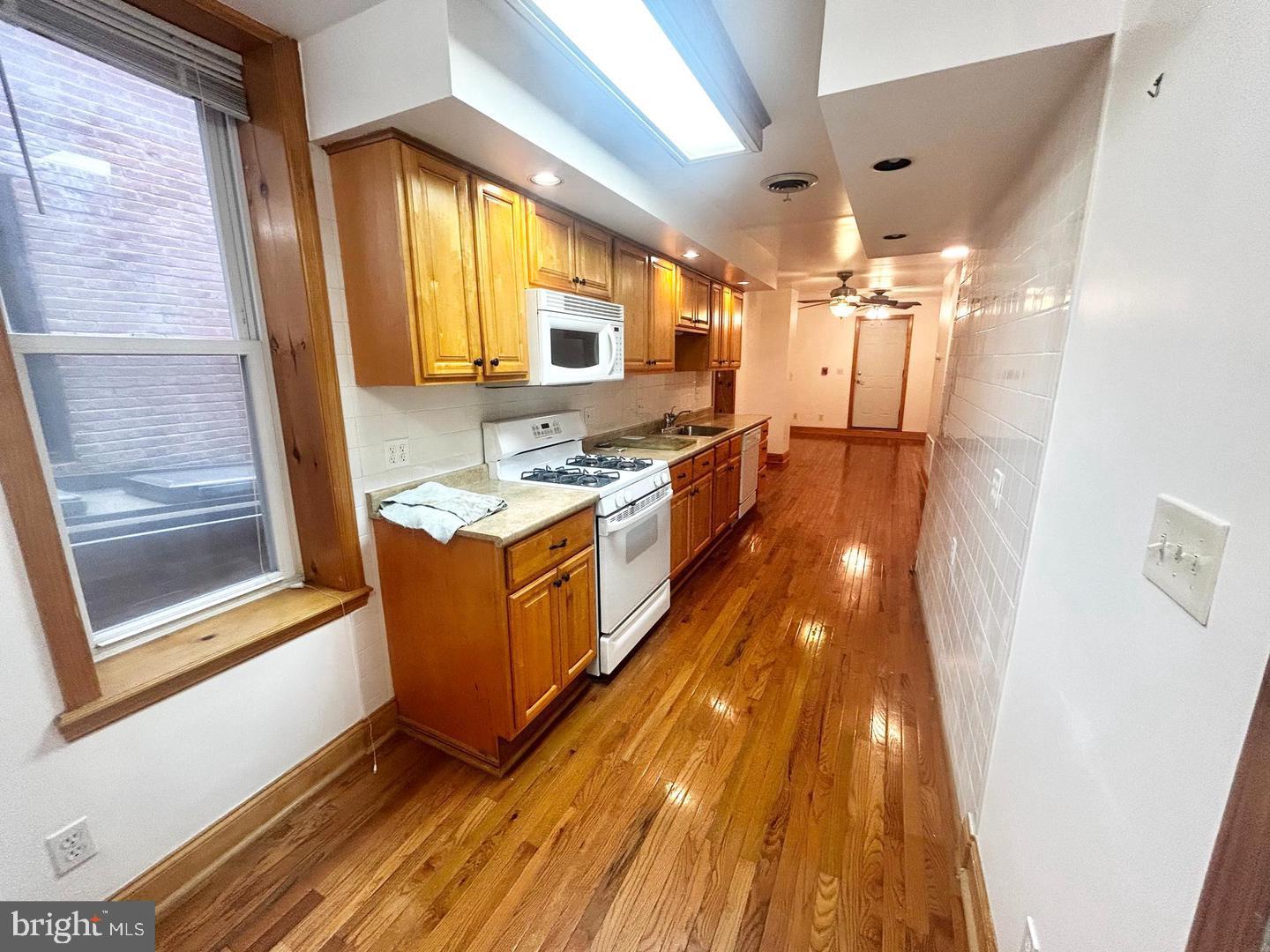 2635 W Girard Ave #2 Property Photo 14