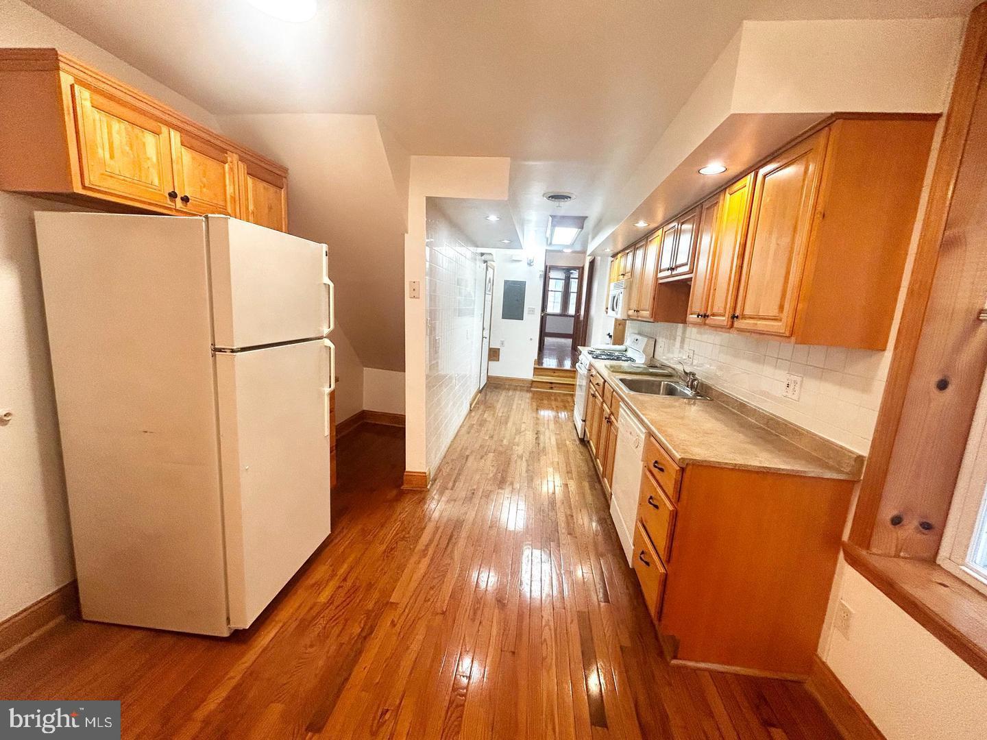 2635 W Girard Ave #2 Property Photo 15