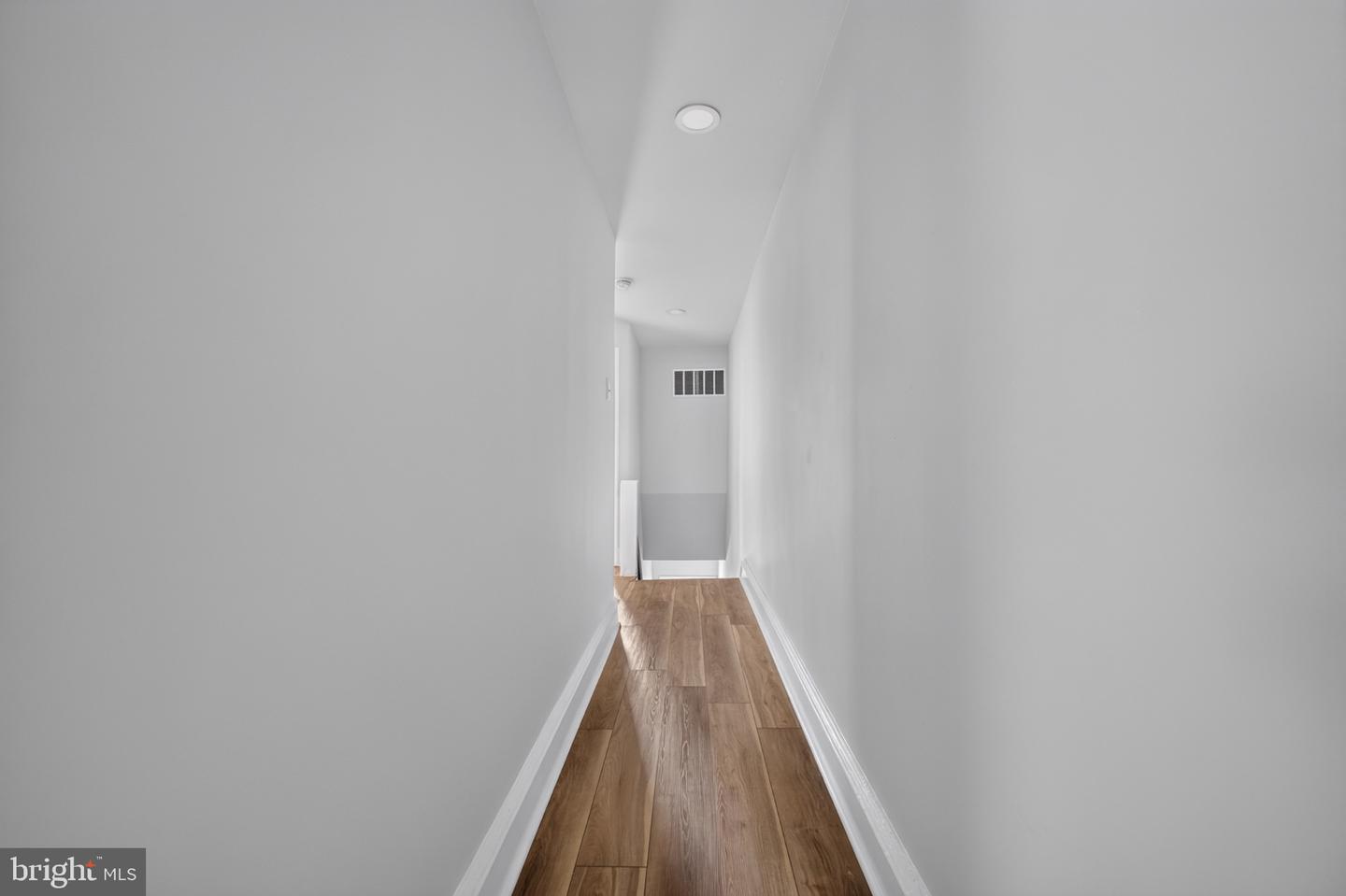 1612 S 56th St #b Property Photo 15