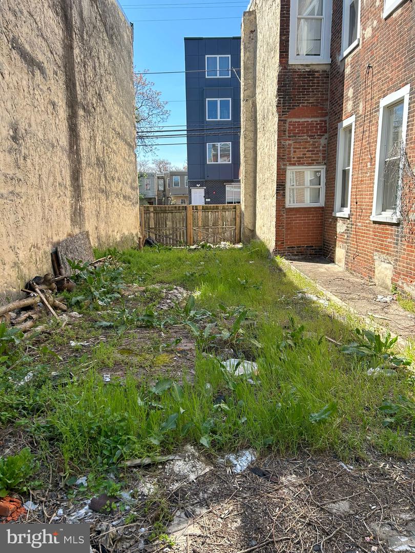 2225 N 17th St Property Photo 19
